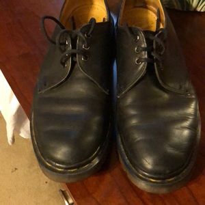 Men’s Doc Martens.   Classic style.  Some wear on heels but in good condition